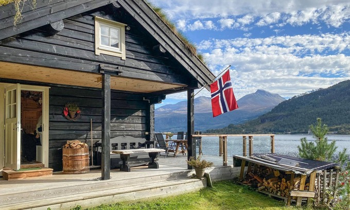 Surnadal House | Stunning home in Todalen