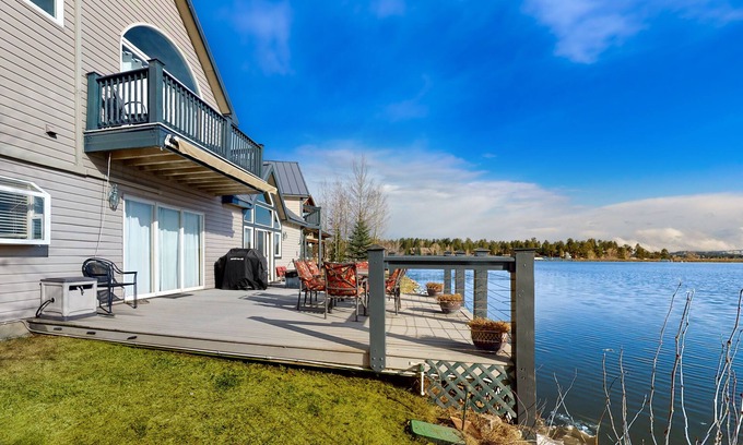 Pagosa Springs House | Stunning lake house with dock, firepit, grill, canoes, & mountain views