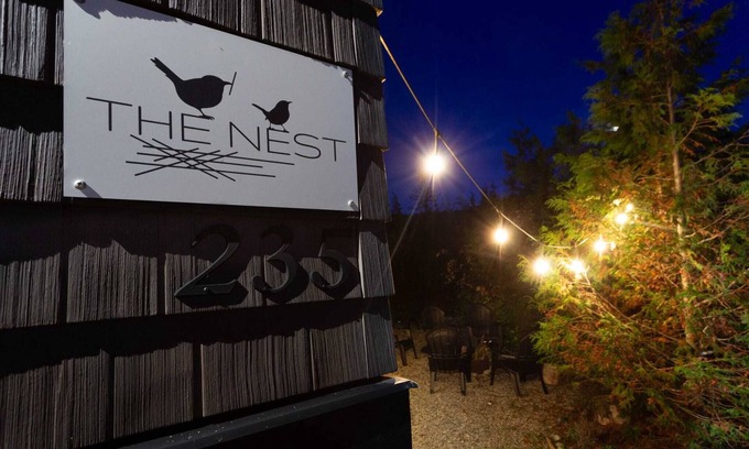 Port Renfrew Cottage | Stunning Oceanview Cottage - 3 Bedroom + Sauna - Pet Friendly