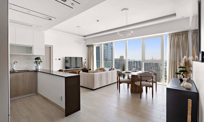 Jumeirah Lake Towers Apartment | Stunning One-Bedroom Apartment in Me Do Re in JLT