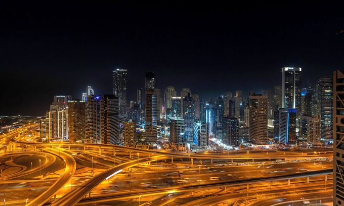 Jumeirah Lake Towers Apartment | Stunning Panoramic Sea & Dubai Marina View , Metro 5 min , Beach acroos the road