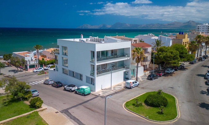 Son Baulo Villa | Stunning private villa for 18 people with A/C, WIFI, TV and patio