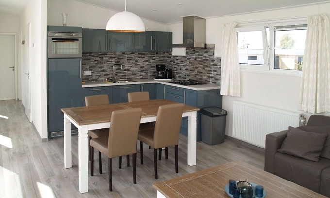 West-Graftdijk House | Stunning private villa for 4 people with WIFI, TV and terrace