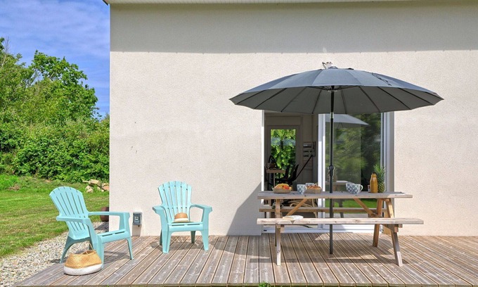 Plougrescant House | Stunning private villa for 4 guests with TV and terrace