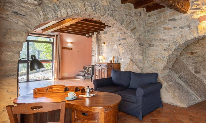 Villa Viani House | Stunning private villa for 8 people with WIFI, terrace and pets allowed