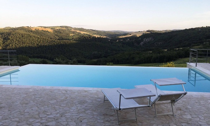 San Venanzo Villa | Stunning private villa for 8 people with private pool, WIFI, TV and panoramic view
