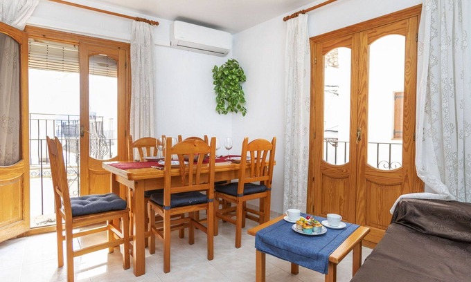 Peniscola Old Town House | Stunning private villa for 12 people with WIFI, TV and terrace