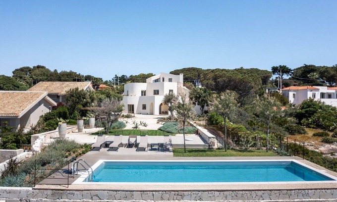 Plemmirio Villa | Stunning private villa with A/C, private pool, WIFI, TV, patio and panoramic view, close to Syra.