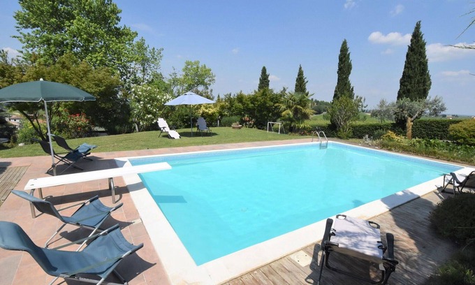 Zenevredo Villa | Stunning private villa with private pool, A/C, WIFI, TV, patio, pets allowed and panoramic view