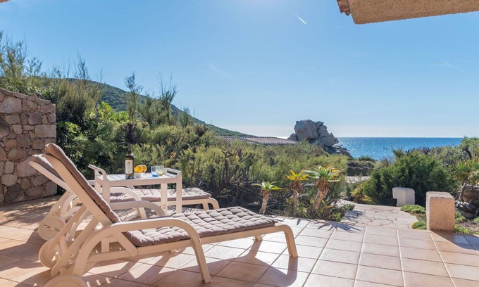 Portobello di Gallura House | Stunning private villa for 6 guests with WIFI, TV, terrace, pets allowed and parking