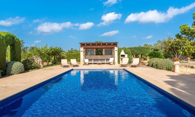 Algaida House | Stunning private villa for 4 people with private pool, WIFI, A/C, TV, patio and panoramic view
