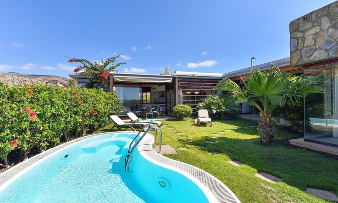 Mogan Villa | Stunning private villa for 6 people with A/C, private pool, WIFI, TV and pets allowed