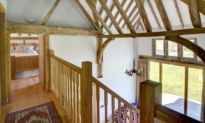 Brede House | Stunning private villa for 4 guests with WIFI, TV, patio and parking