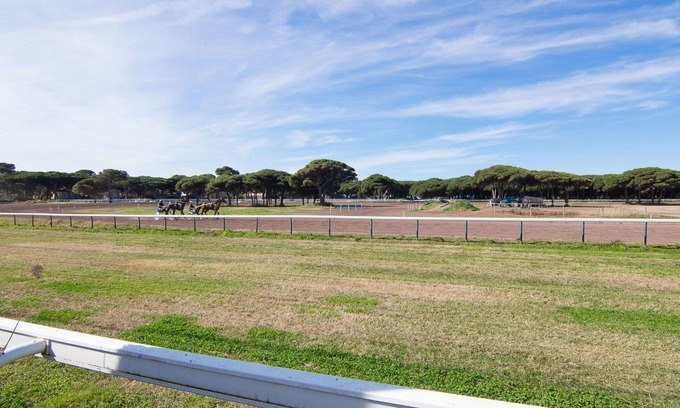 Toulon - Hyeres Villa | Stunning private villa for 4 people with WIFI, TV, terrace and pets allowed