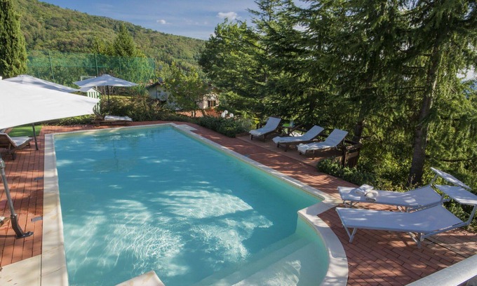 San Momme Villa | Stunning private villa for 10 guests with private pool, WIFI and TV