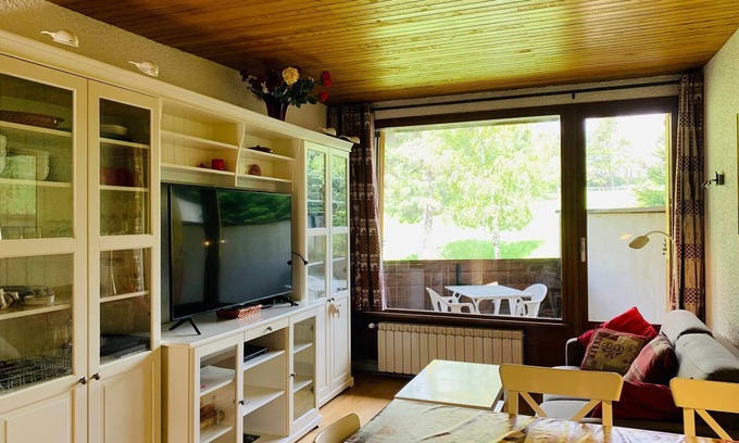 Pra Loup Apartment | Stunning Renovated Apartment, 2 Large Bedrooms, Balconies Overlooking Slopes, Near Shops in Pra Loup