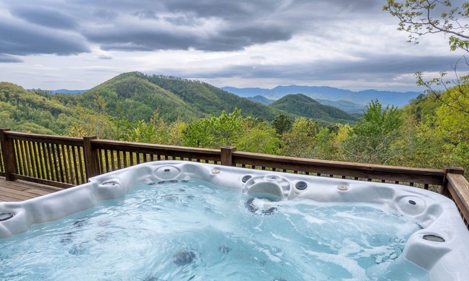 Franklin Cabin | Stunning Views and Hot Tub, at Beary Cozy Cabin