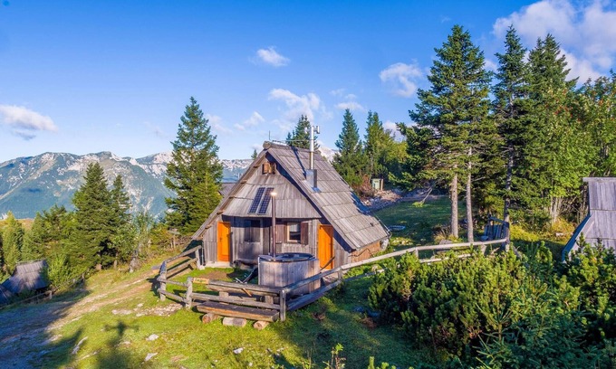 Kamnik Ski Chalet | Stunning Views - Chalet Encijan - Velika Planina