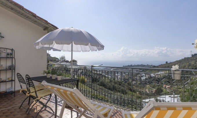 Sanremo Villa | Stunning villa for 4 guests with A/C, WIFI, patio and pets allowed