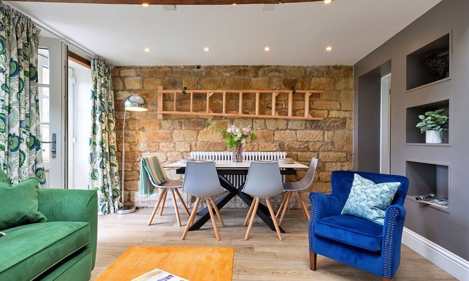 Ripon House | Stunning villa for 4 guests with WIFI, pets allowed and parking