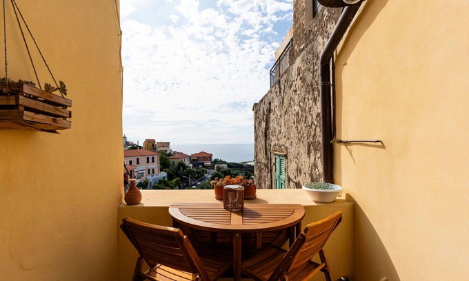 Terzorio House | Stunning villa for 4 people with WIFI, terrace and parking