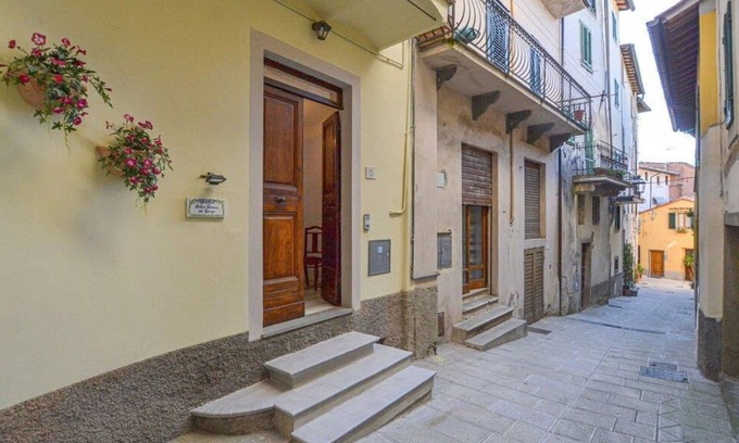 Bibbiena House | Stunning villa for 6 guests with WIFI, A/C and balcony