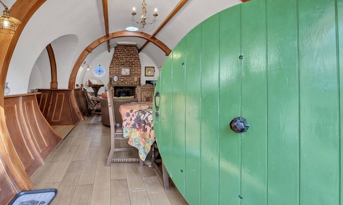 Bury St Edmunds House | Stunning villa for 4 people with WIFI, pets allowed and parking