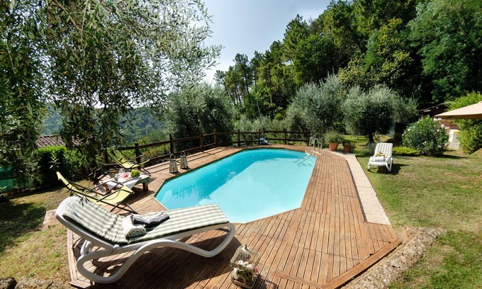 Massa e Cozzile Villa | Stunning villa for 5 guests with WIFI, private pool, TV, veranda and pets allowed
