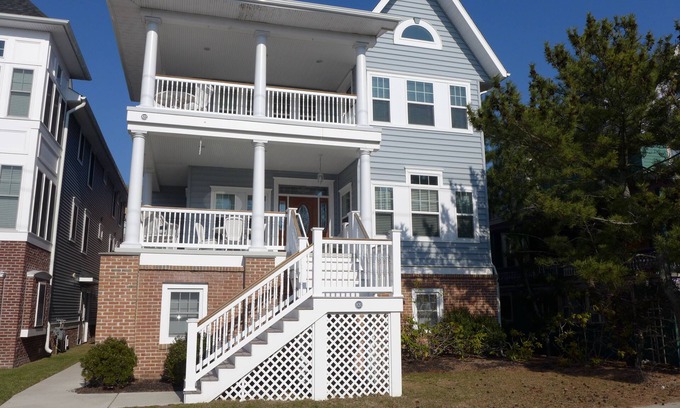 North End Condo | STUNNINGLY beautiful, unrivaled and second to none, there is nothing like it on the island!