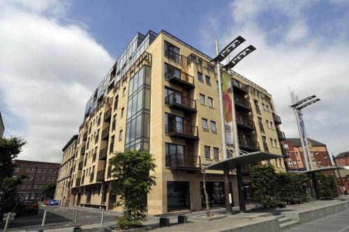 Cathedral Quarter Apartment | Stylish 1 Bed Apartment in Belfast City Centre