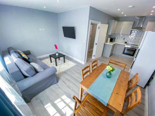 Harringay Apartment | Stylish 1 Bedroom Flat - 5 Guest London- F1