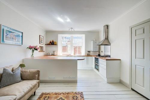North Berwick House | Stylish 1BD Seaside Flat North Berwick
