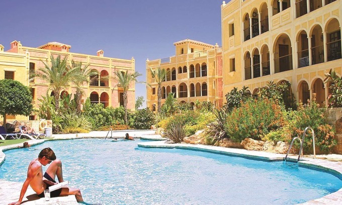 Las Herrerias Apartment | Stylish 2 bedroom 2 bathroom apartment situated in Desert Springs Golf Resort.