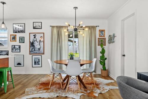 Lynn Haven House | Stylish 3BR 2BA House Minutes from PCB - Book now