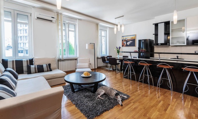 Stari Grad Apartment | Stylish and Family Friendly 2 Bedroom Apartment