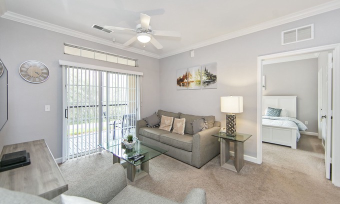 Four Corners Apartment | Stylish Apartment close to Disney, Universal and Championsgate.