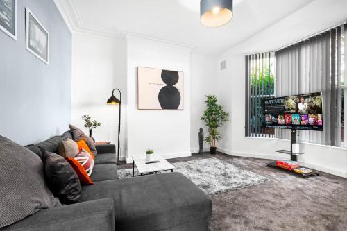 King's Heath Apartment | Stylish Apartment - Fast WiFi - Netflix - On Street Parking 1BR