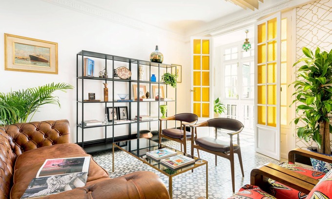 Central District Apartment | Stylish apartment in wonderful location. Romanilla