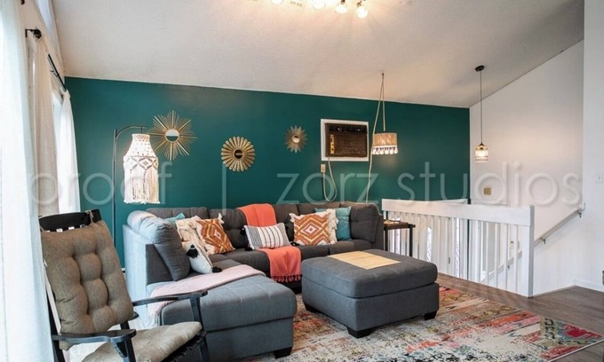 East Stroudsburg Ski Chalet | Stylish Chalet with Private Sauna, Lake in Saw Creek. Bushkill. Pocono.