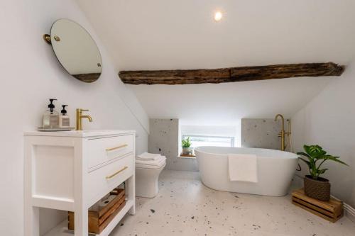Bala House | Stylish, comfortable, convenient!