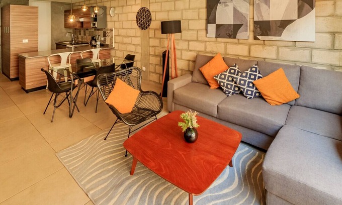 Downtown Guadalajara Apartment | Stylish Designer Loft w/Gym & Coworking | 2 BD | Tribu Colón