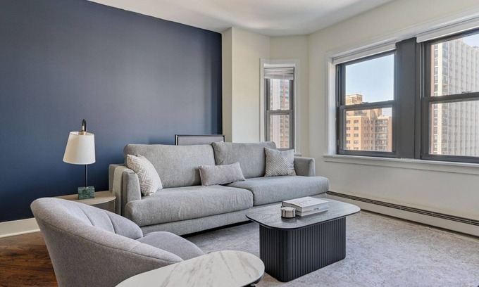 Gold Coast Apartment | Stylish Gold Coast 1BR w/Grills & Gym, nr Shops & Park, by Blueground