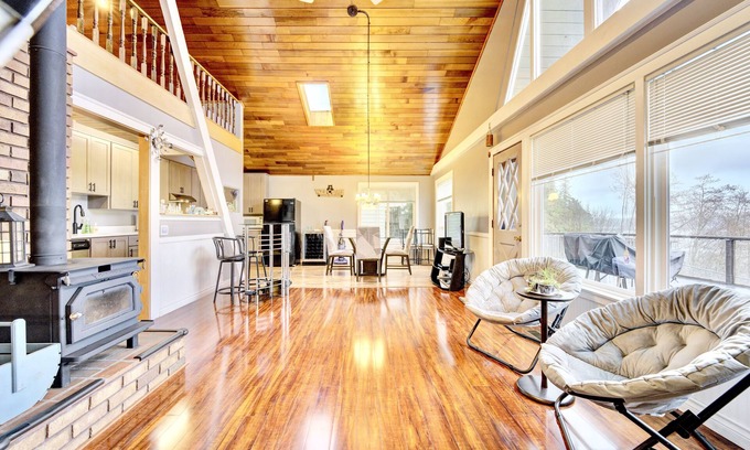 Camano Island Cabin | Stylish & Modern Cabin Retreat on Puget Sound!