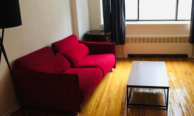 Downtown Montreal Apartment | Stylish Montreal Apartment: Comfortable Stay in the Golden Square Mile