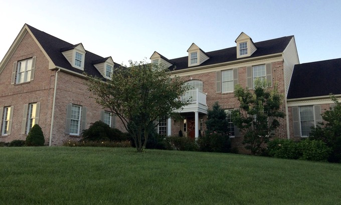 Centreville House | Stylish Private Suite in the heart of Brandywine Valley