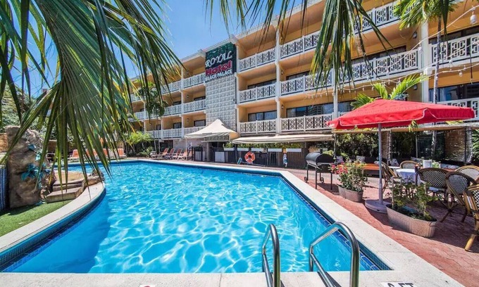 Galt Mile Hotel | Stylish Resort Stay Steps from Ocean, Dining & Downtown Hotspots