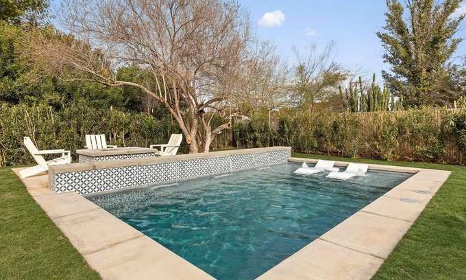 Pierson Place Historic District House | Stylish Retreat: FREE Heated Pool w/Jets, Putting Green & Outdoor Kitchen