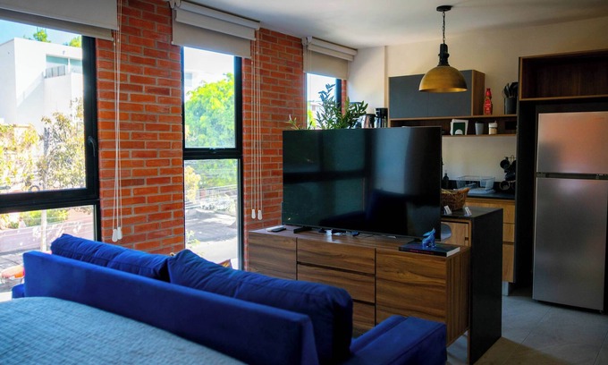 Lafayette Apartment | Stylish Space in Americana w/Pool| Duna S.