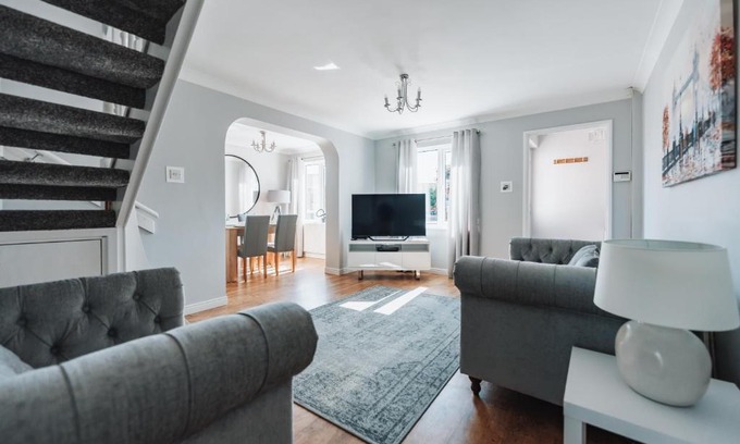 Redcar House | Stylish spacious home in Redcar