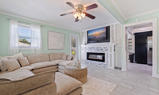St. Petersburg - Clearwater House | Stylish St Pete Vacation Home w/Private Pool!